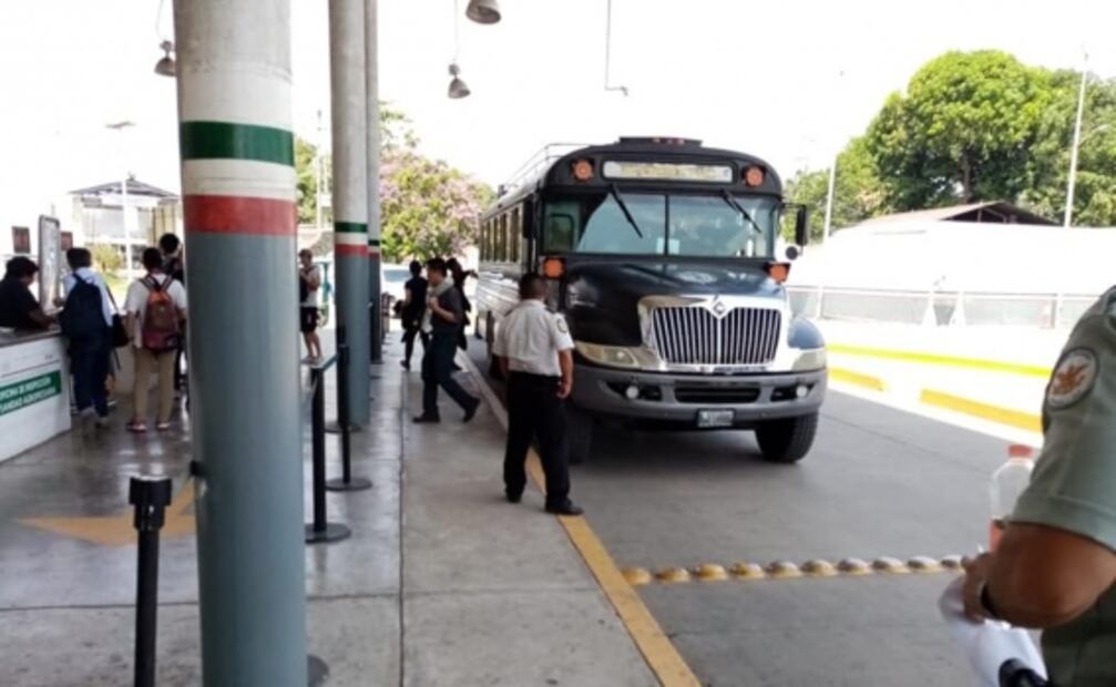 Grupo de 38 turistas asiáticos ingresa a México desde Chiapas