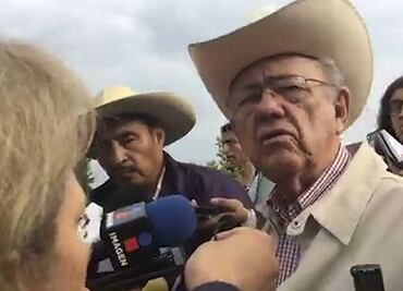 Frente en Defensa de la Tierra y Jiménez Espriú recorren terrenos del nuevo aeropuerto