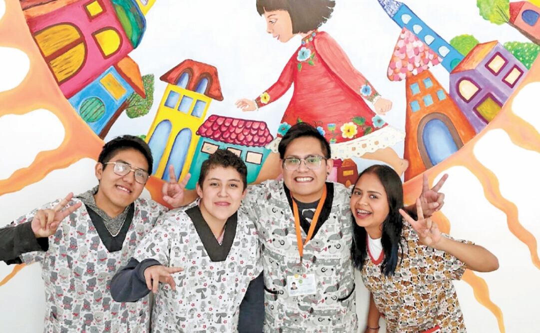 The Volunteer Warriors give advice to recently diagnosed children – Photo: Diego Simón/EL UNIVERSAL