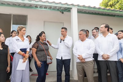 Damnificados del 19-S en Oaxaca reciben 62 casas donadas por empresas