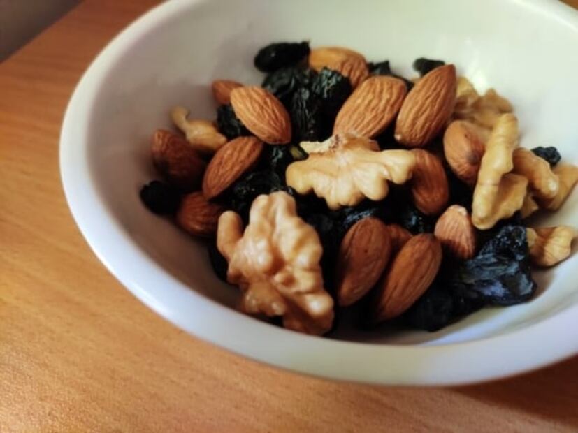Qué pasa si diario comes 2 nueces o almendras