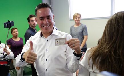 Guillermo Anaya vota en Coahuila; rechaza presunto boicot 