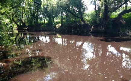 Denuncian contaminación en Río Rosas, en Hidalgo, por residuos tóxicos