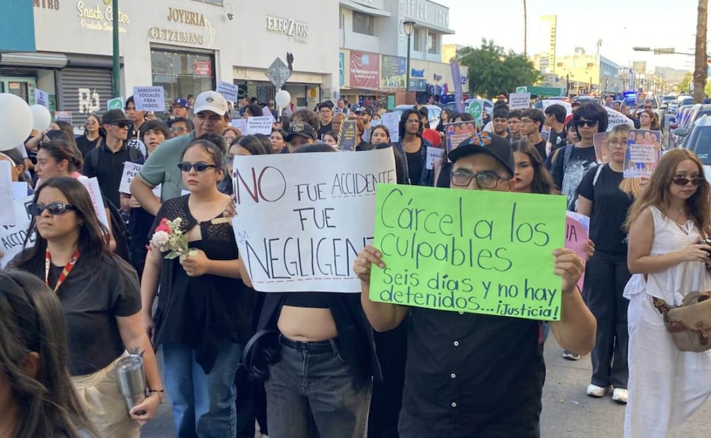 Exigen justicia tras la tragedia en Waldo’s de Hermosillo (06/11/2025). Foto: Javier Escobar