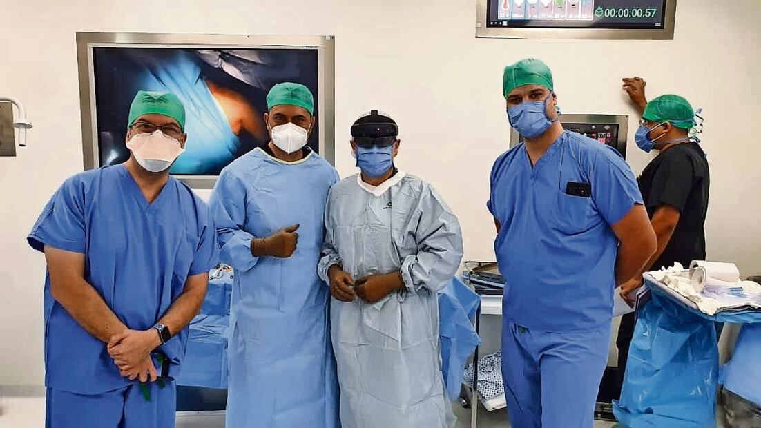 Las cirugías teleasistidas se realizan con ayuda de la tecnología a través de unas gafas con las que incluso se pueden hacer videollamadas entre colegas Foto: Paola Reyes EL UNIVERSAL