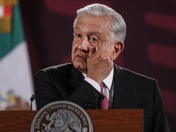 Ayotzinapa 10 años: AMLO admite que no se avanzó “como quisiéramos” en encontrar a los 43