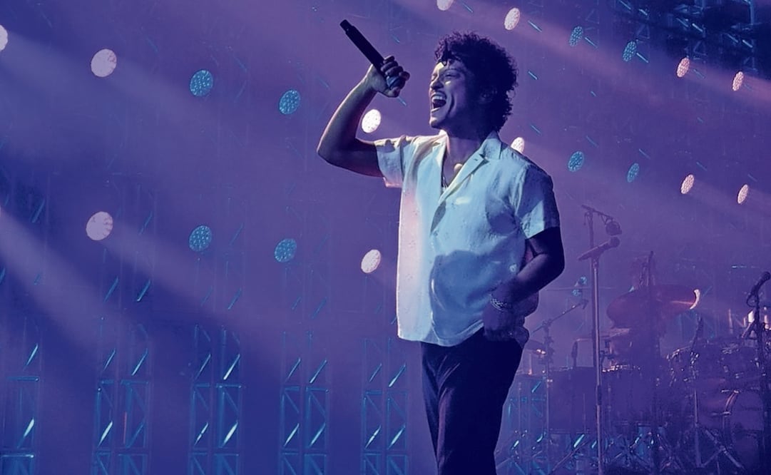 Bruno Mars apoya decisión de tener a Bad Bunny en el Super Bowl LX. Foto: Televisa Univisión