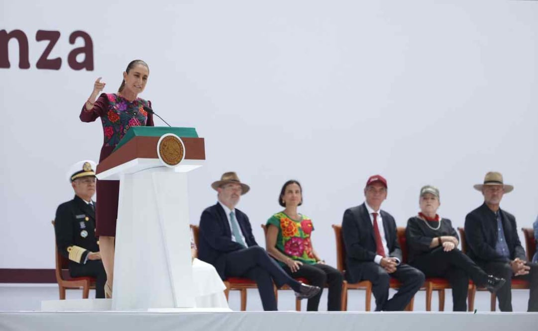 Claudia Sheinbaum, presidenta de México, en su mensaje desde el Zócalo a un año de su gobierno, el 5 de octubre de 2025 / Foto: Diego Simón. EL UNIVERSAL
