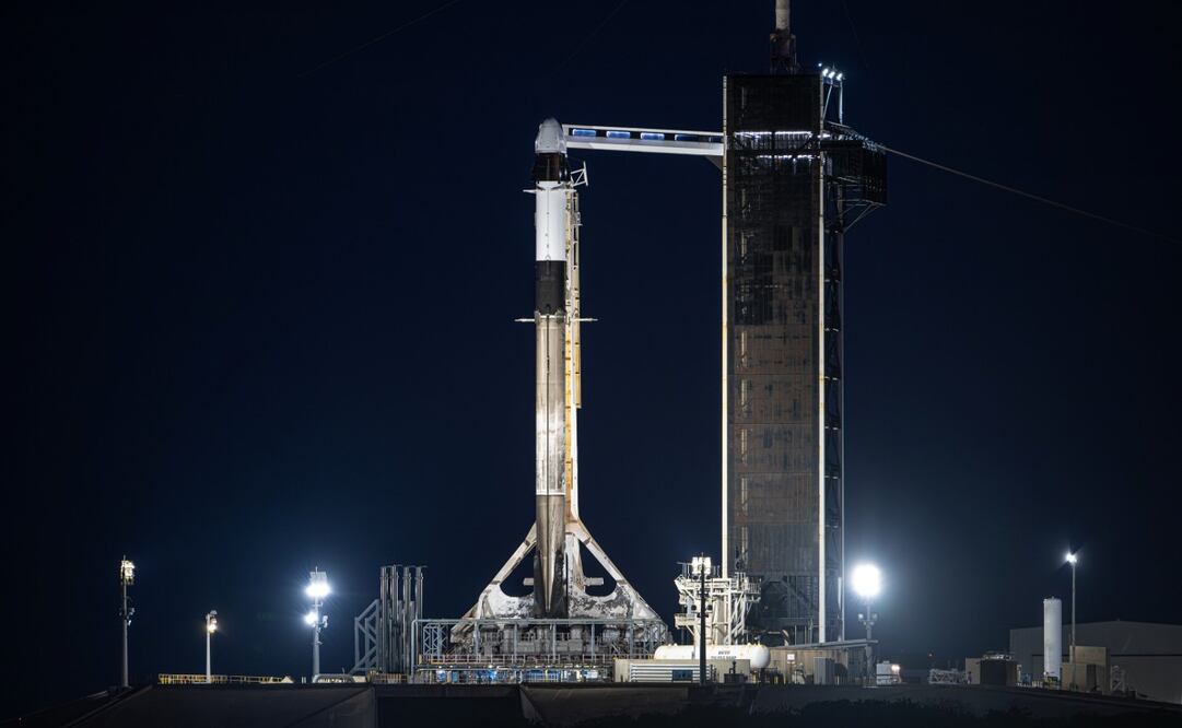 Antes del amanecer, Isaacman, despegó junto a dos ingenieros de SpaceX y un piloto de Thunderbirds de la Fuerza Aérea, a bordo del cohete Falcon 9 de SpaceX desde Florida. Foto: EFE