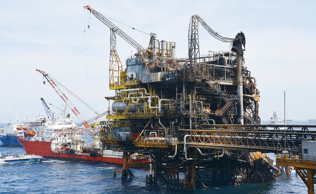 Pemex emphasized its commitment to preventing the spread of COVID-19 among its workers - Photo: Pemex via EFE