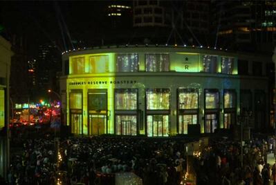 Así es el Starbucks más grande del mundo	