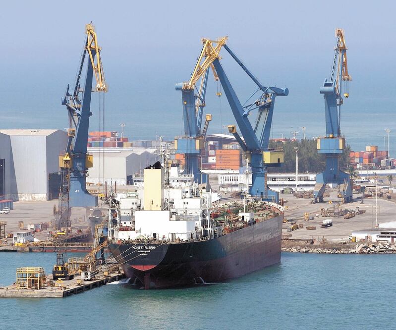 En la Cámara de Diputados se busca quitarle el control de todos los puertos mexicanos a la Secretaría de Comunicaciones y Transportes para trasladarlos a la Secretaría de Marina. ARCHIVO EL UNIVERSAL