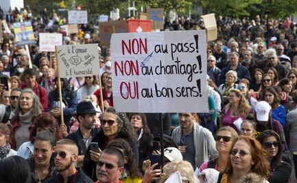 Protestan miles en Ginebra contra restricciones sanitarias por Covid-19