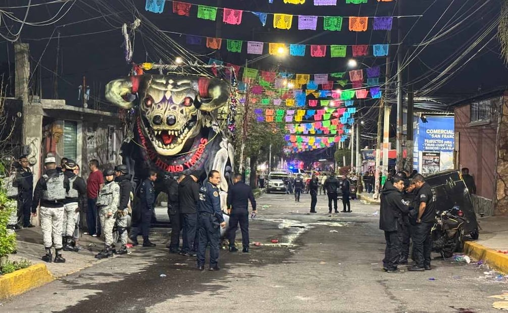 Elementos de seguridad tras la riña en fiesta patronal en Tláhuac (13/10/2025). Foto: Captura de pantalla
