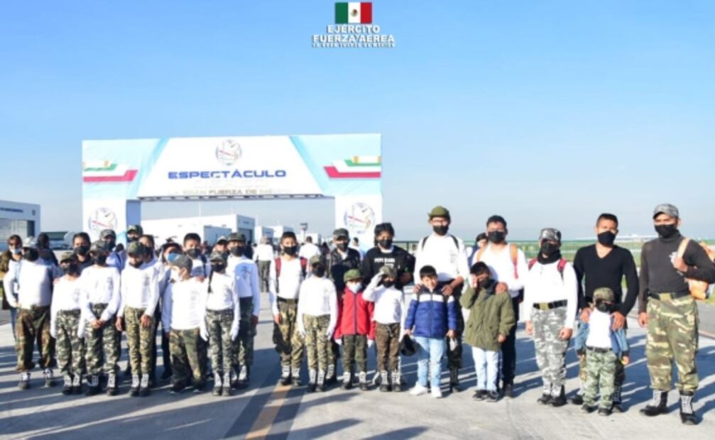 Fotos y videos del espectáculo militar aéreo en Santa Lucía