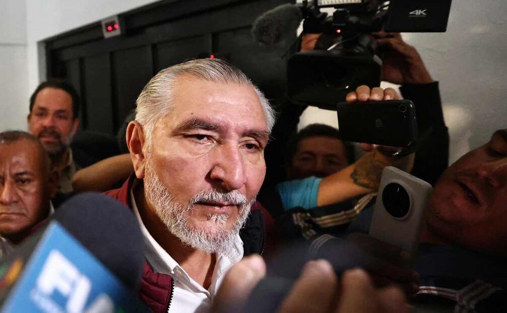 Adán Augusto López, coordinador del partido guinda en el Senado, llega al Consejo Nacional de Morena. Foto: Berenice Fregoso / EL UNIVERSAL.