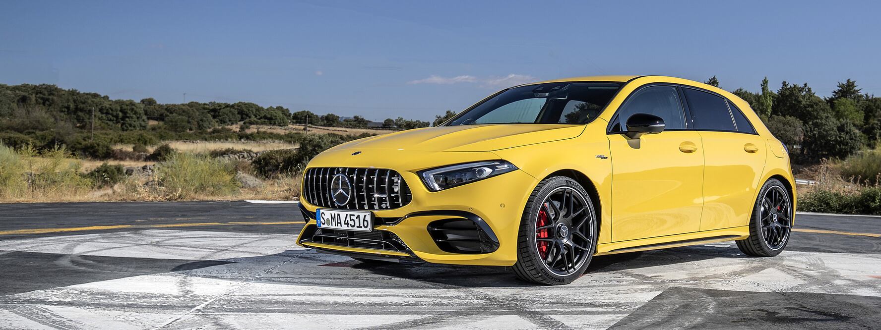 Daimler planea recortes de costos, empleos peligran