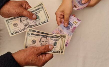 Precio del dólar 20 de agosto; peso se recupera y anota ganancias tras publicación de minutas de la FED