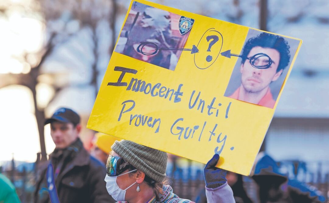 Algunos ciudadanos estadounidenses consideran a Luigi Mangione como una figura heroica. Foto: de Stefan Jeremiah. AP