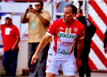 Leyendas del Necaxa pierden en duelo del Centenario ante Figuras Internacionales