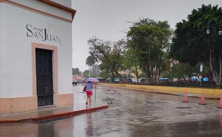 Onda tropical 7 provoca lluvias y chubascos en Yucatán; se forma zona de baja presión en la Península