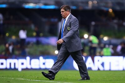 Miguel Herrera recibe advertencia por criticar al VAR 