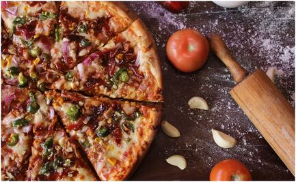 Pizzas celebran su día con la mayor alza de precio en 5 años