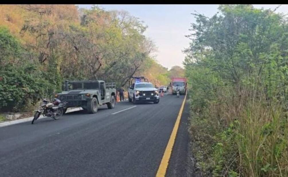 Hallan a mujer sin vida a un costado de la carretera federal Jiutepec-Yautepec, en Morelos (22/05/2025). Foto: Especial