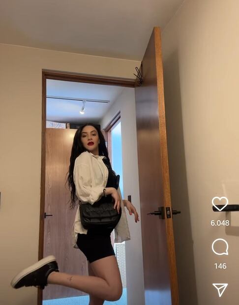 Looks de Paola Dalay. Foto: Instagram @paodalay_2203