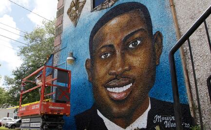 Asesinos del joven afroestadounidense Arbery son condenados a cadena perpetua