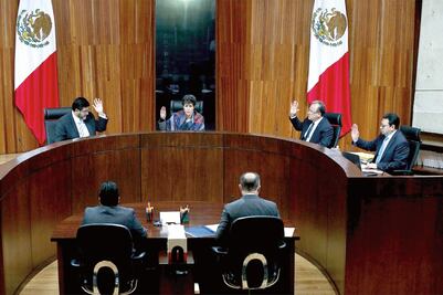 Ratifica TEPJF recorte a bolsa de apoyos a partidos