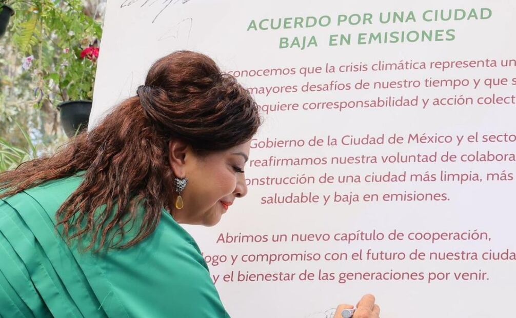 Gobierno de CDMX e iniciativa privada crearán ruta para reducir emisiones contaminantes (01/04/2025). Foto: Especial