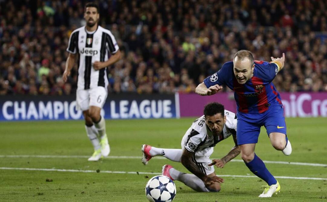Andrés Iniesta en partido de Champions contra la Juventus. AP