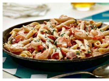 Pasta penne con camarones