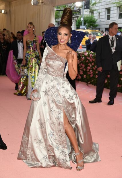 Thalía brilla con vestido futurista para la MET Gala 2019