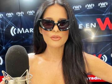 Martha Debayle muestra cómo llevar un look sin blusa en verano