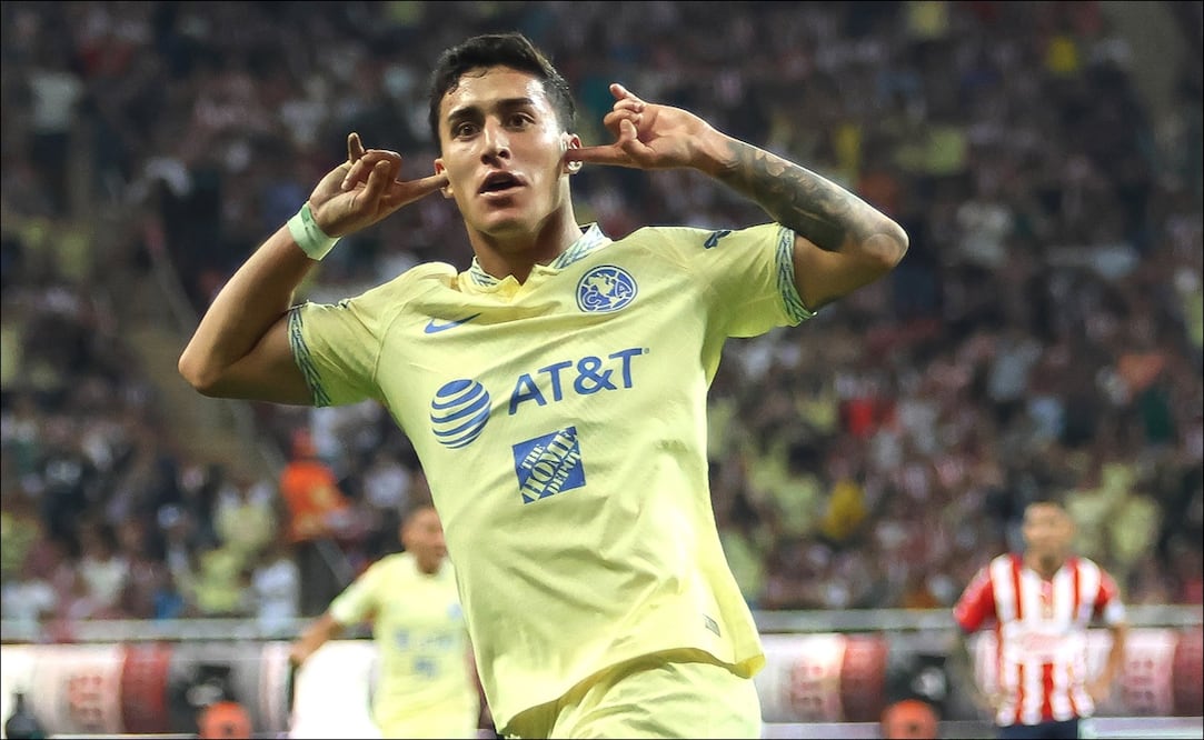 Alejandro Zendejas festeja gol contra Chivas - Foto: Imago7