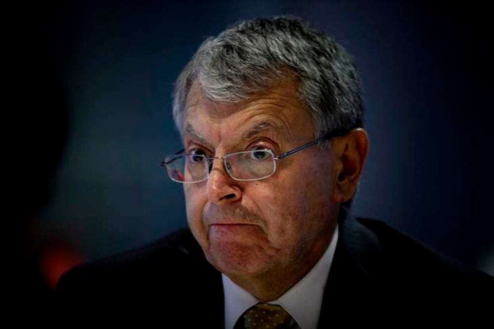 Luego de padecer cáncer, el senador Manuel Camacho Solís, de 69 años, falleció, así lo confirmó el presidente del Senado, Miguel Barbosa Huerta