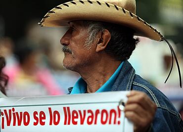 Demanda CNDH evitar uso político de caso Ayotzinapa
