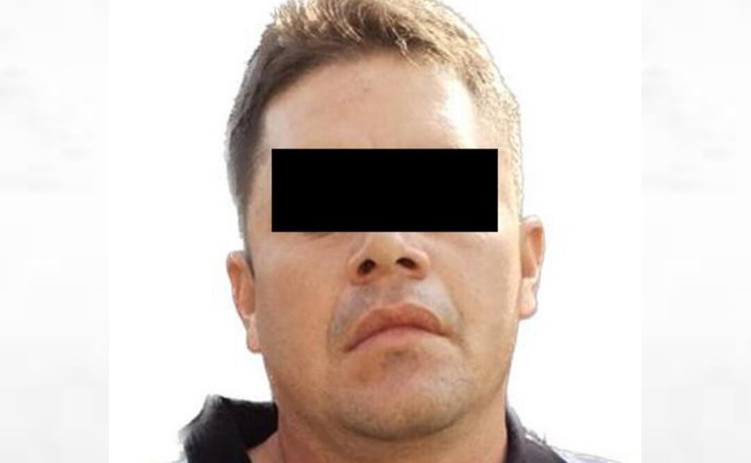 El detenido fue presentado ante el agente del Ministerio Público, quien determinará su situación legal. Foto: Especial