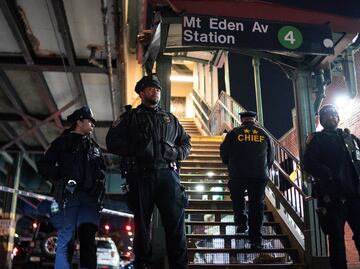 Policía de Nueva York refuerza vigilancia en lugares judíos tras atentado en Washington; alcalde lo cataloga como "acto depravado de terrorismo"