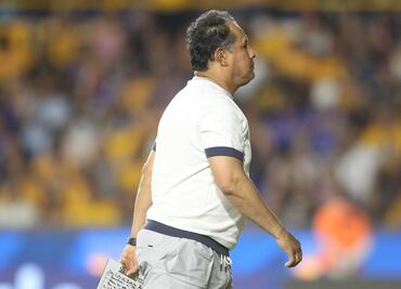 Juan Reynoso no planea renunciar a Cruz Azul