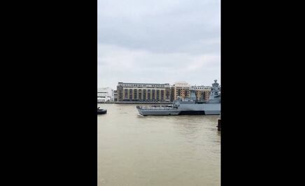 VIDEO: Buque alemán pasa por el río Támesis con la Marcha Imperial de Star Wars; niega mala intención