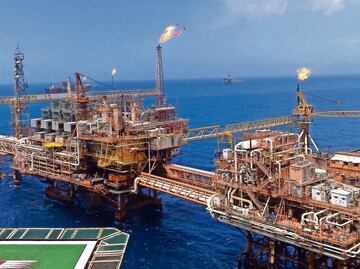 Semar pide 20 aeronaves para vigilar Pemex; cuestan 6 mmdp
