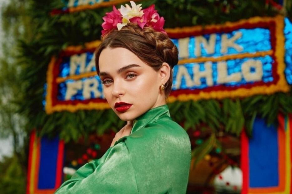 Lanzan colección de labiales inspirada en Frida Kahlo