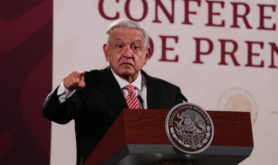 El presidente Andrés Manuel López Obrador dijo que desconocía el presunto escándalo de corrupción por contratación de obra pública de una empresa propiedad de los hijos del gobernador de Sinaloa, Rubén Rocha. Foto: Gabriel Pano