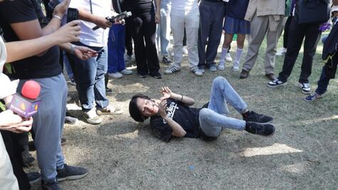 Convocan a reunión de "therians" y sólo acude un "french poodle"; "cuando nadie me ve me como las croquetas del plato de los gatos"