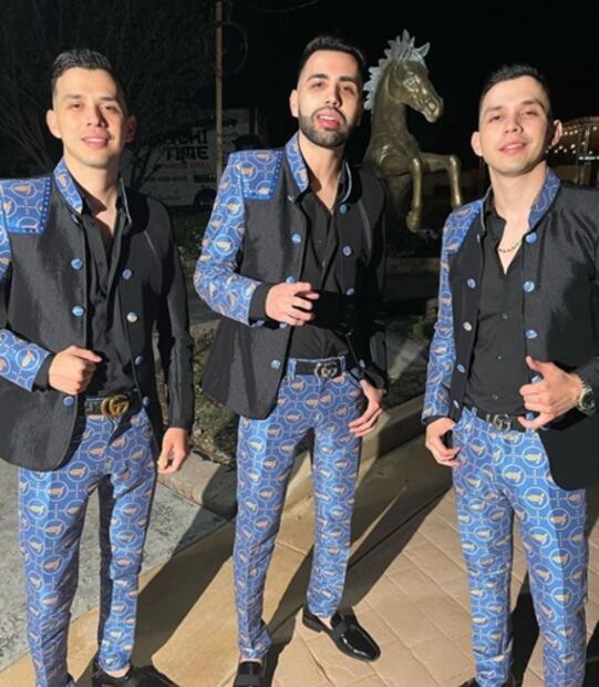 Cristhian y César, hermanos del fallecido cantante, se encuentras delicados en el hospital. Foto: Instagram