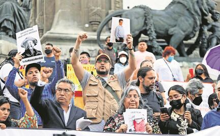 Políticos y narcos desplazan a periodistas