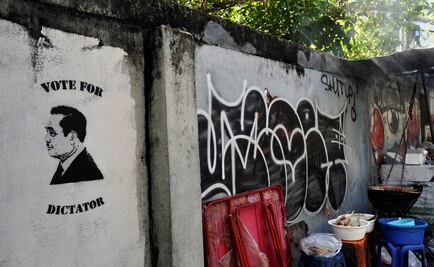 Artista callejero critica abusos de poder en Tailandia 